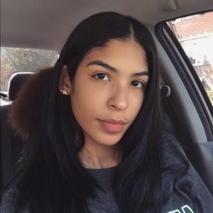 Meet your Posher, Yaritza